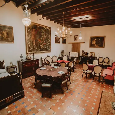 Pensión La Casa Del Pintor Carmona (Seville)